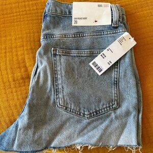 NWT BDG Size 28 Girlfriend Short